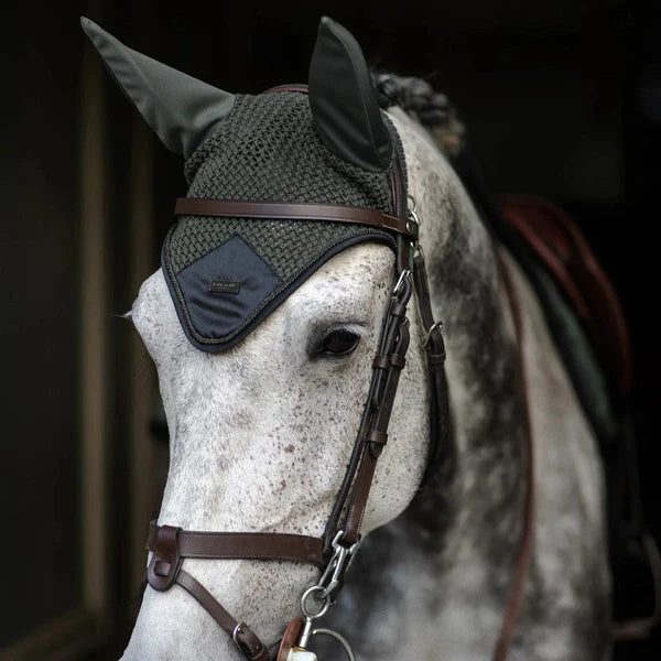 Equestrian Stockholm - Bonnet pour chevaux Modern Avenue Green vert armé