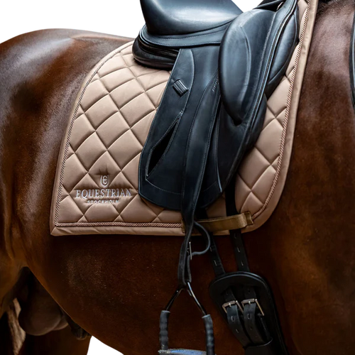 Equestrian Stockholm - Tapis de dressage Line champagne