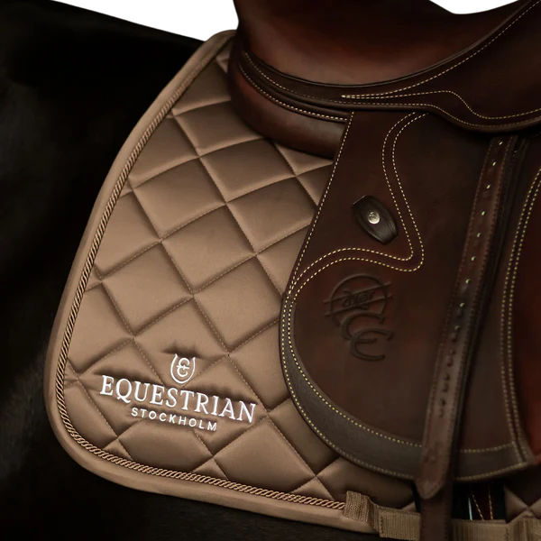 Equestrian Stockholm - Tapis de selle Line champagne