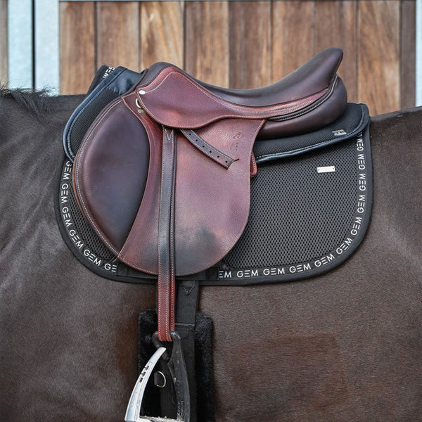 GEM - Tapis de selle Mesh grip noir/ siver
