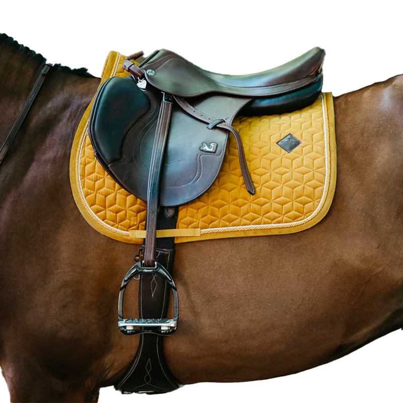 Kentucky Horsewear - Tapis de selle Velvet Jumping Moutarde