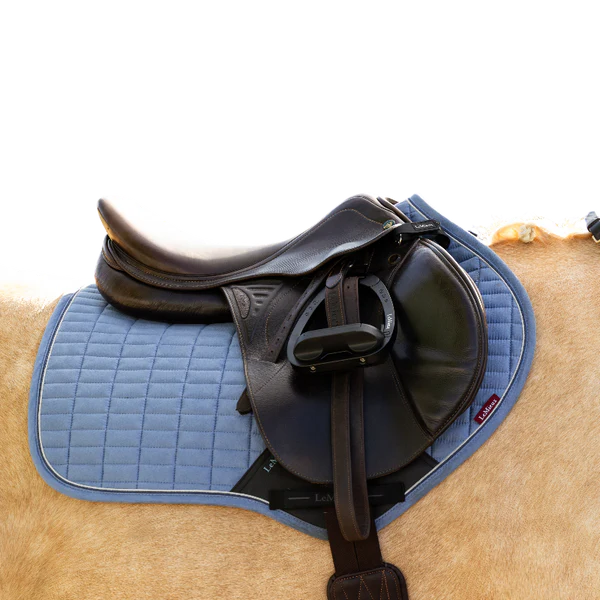 LeMieux - Tapis de selle Suede Close Contact powder blue