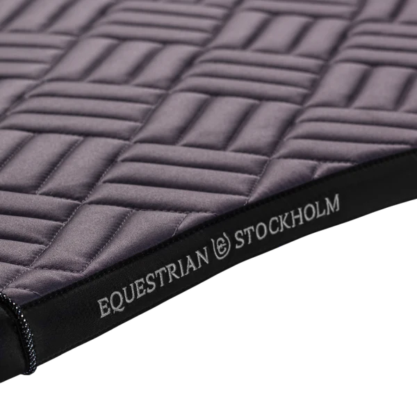 Equestrian Stockholm - Tapis de dressage Modern Dark Violet