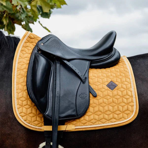 Kentucky Horsewear - Tapis de dressage Velvet Moutarde