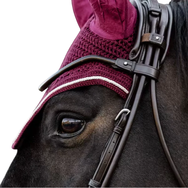 Kentucky Horsewear - Bonnet pour chevaux anti-bruits Wellington Velvet bordeaux
